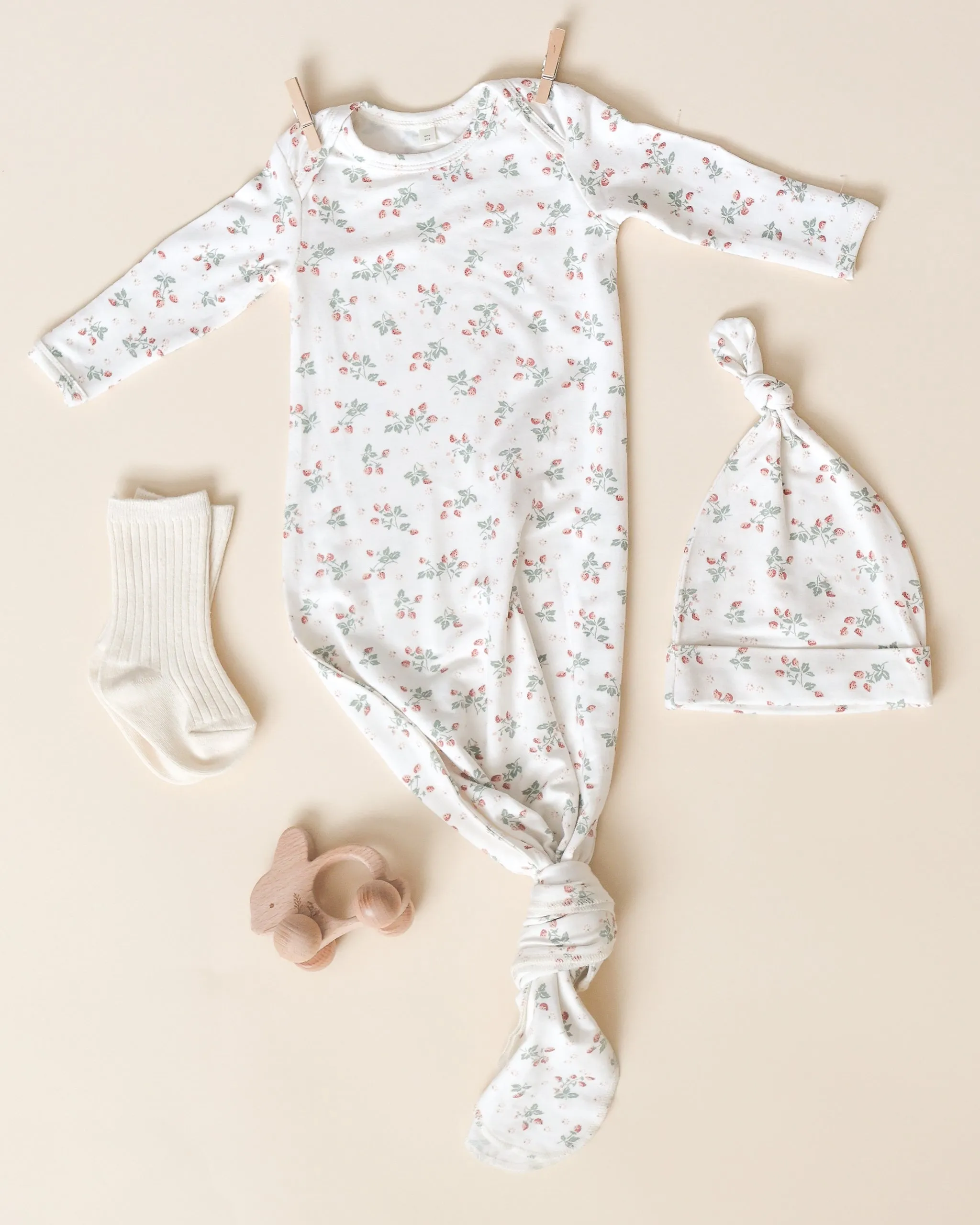 -Knotted Baby Gown   Hat Set || Strawberries-