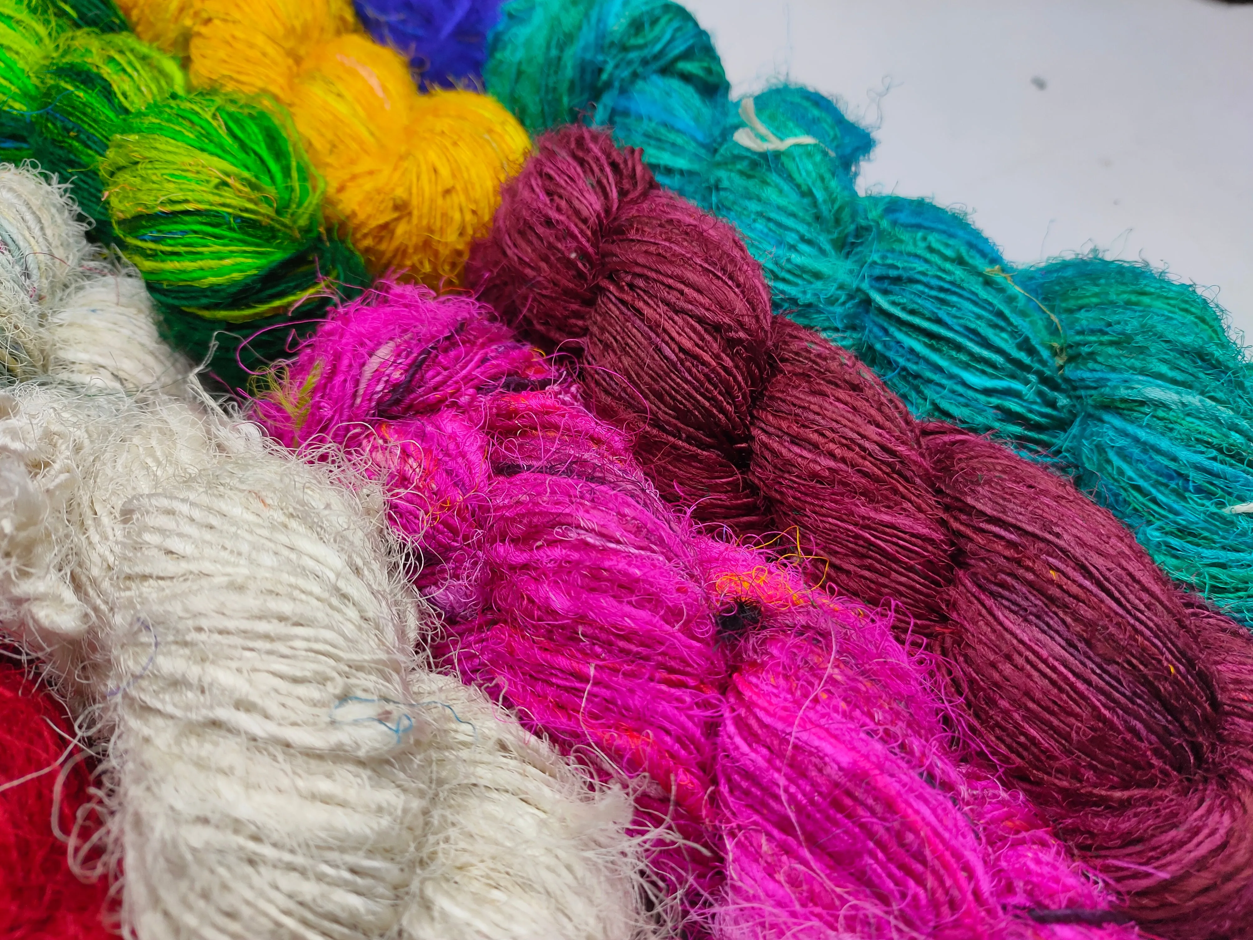 10 Colors Recycled Sari Silk Yarn Prime