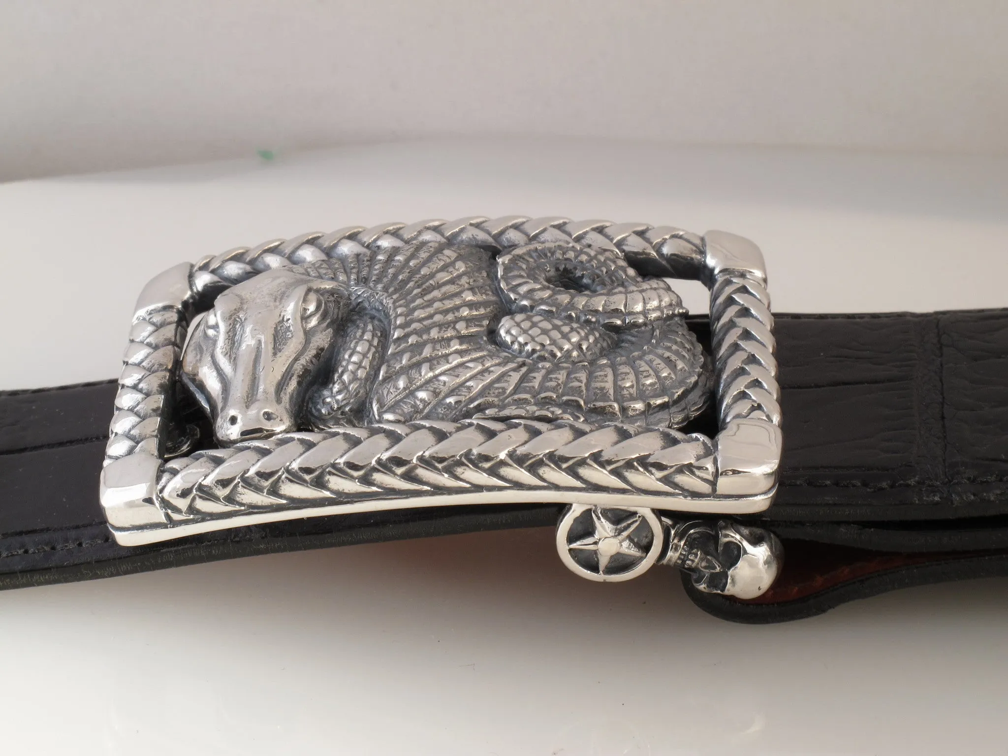 #1363 Alligator in Braided Frame