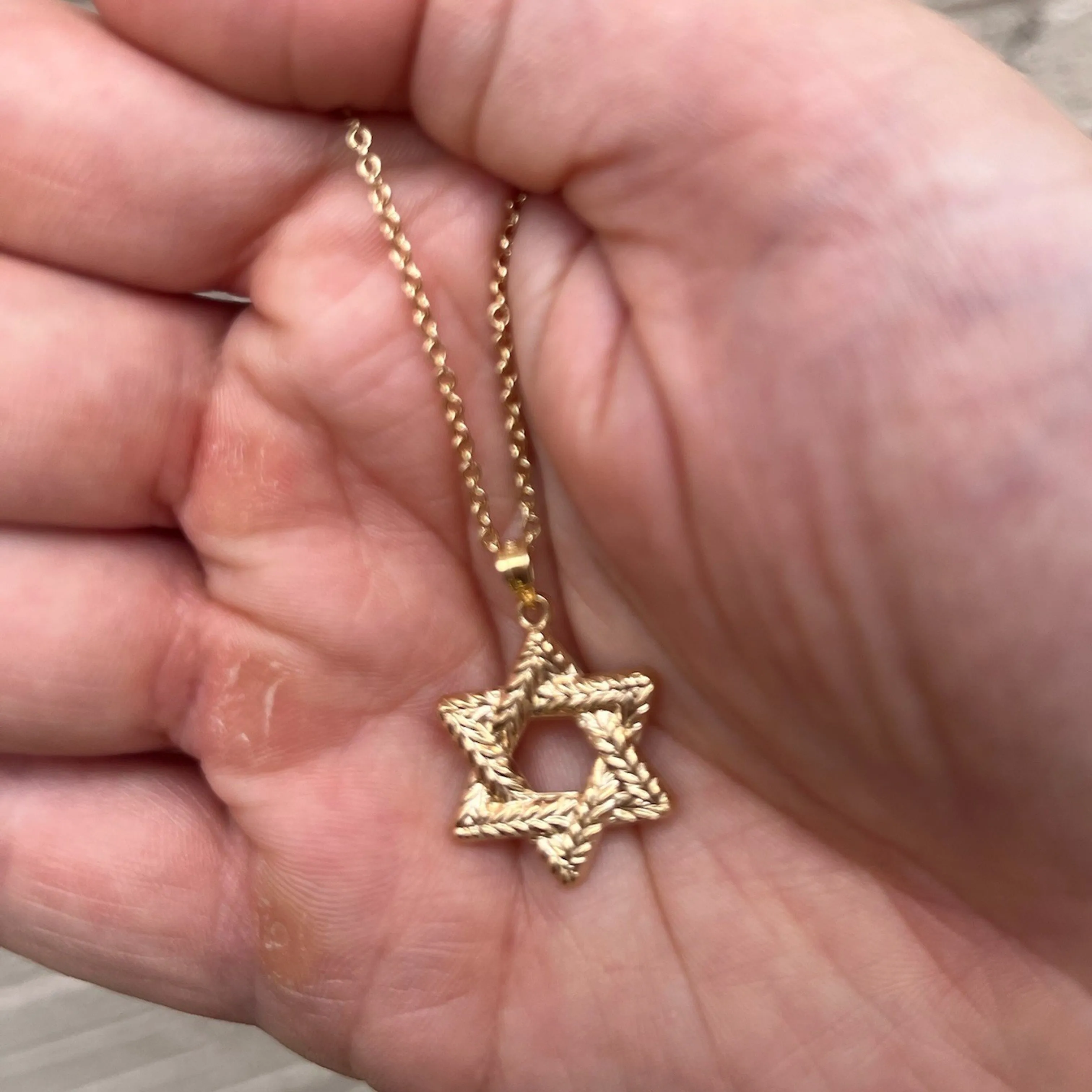 14K GOLD BRAIDED STAR OF DAVID PENDANT