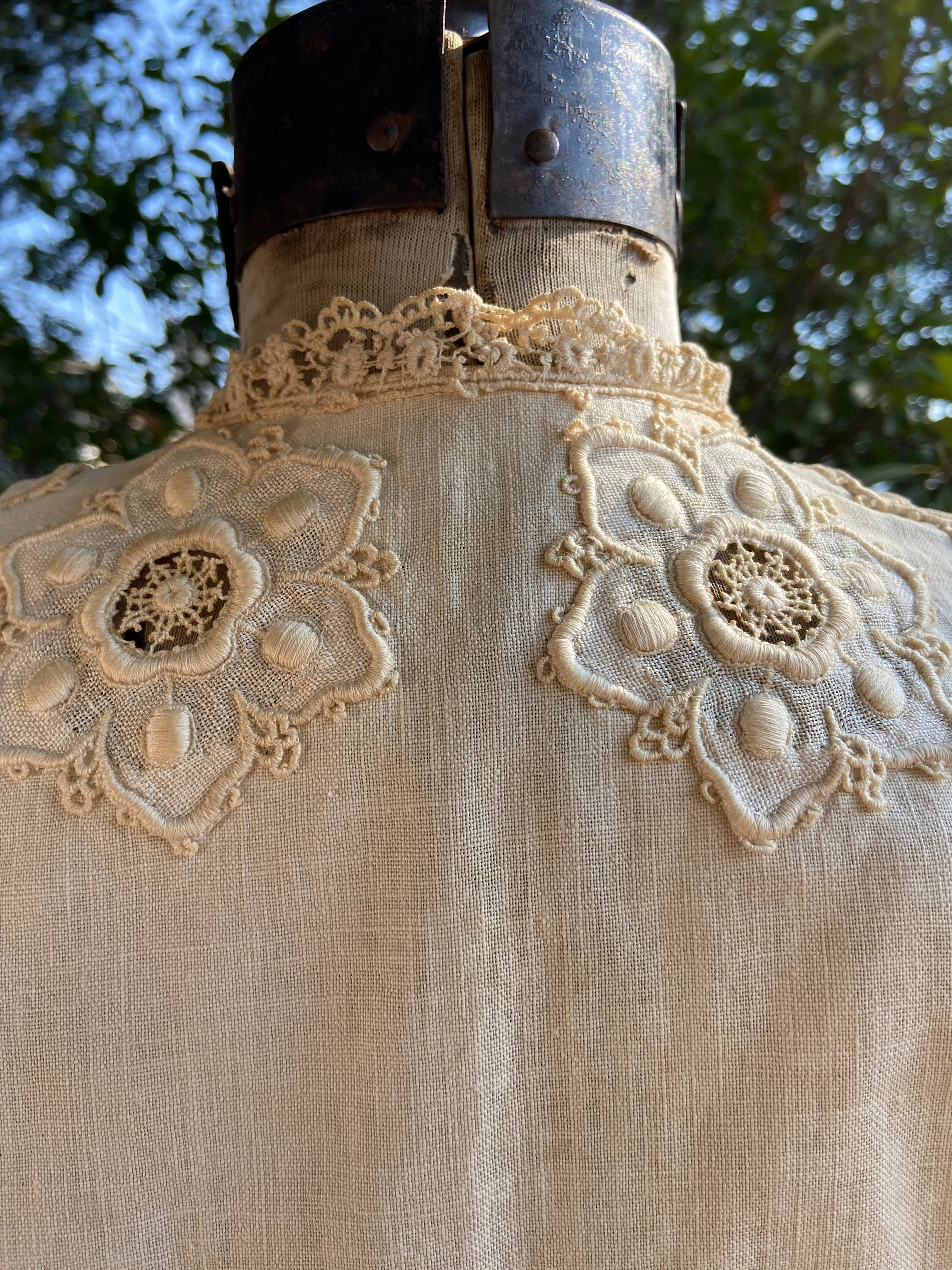 Antique Ecru Linen Crochet Lace Bolero