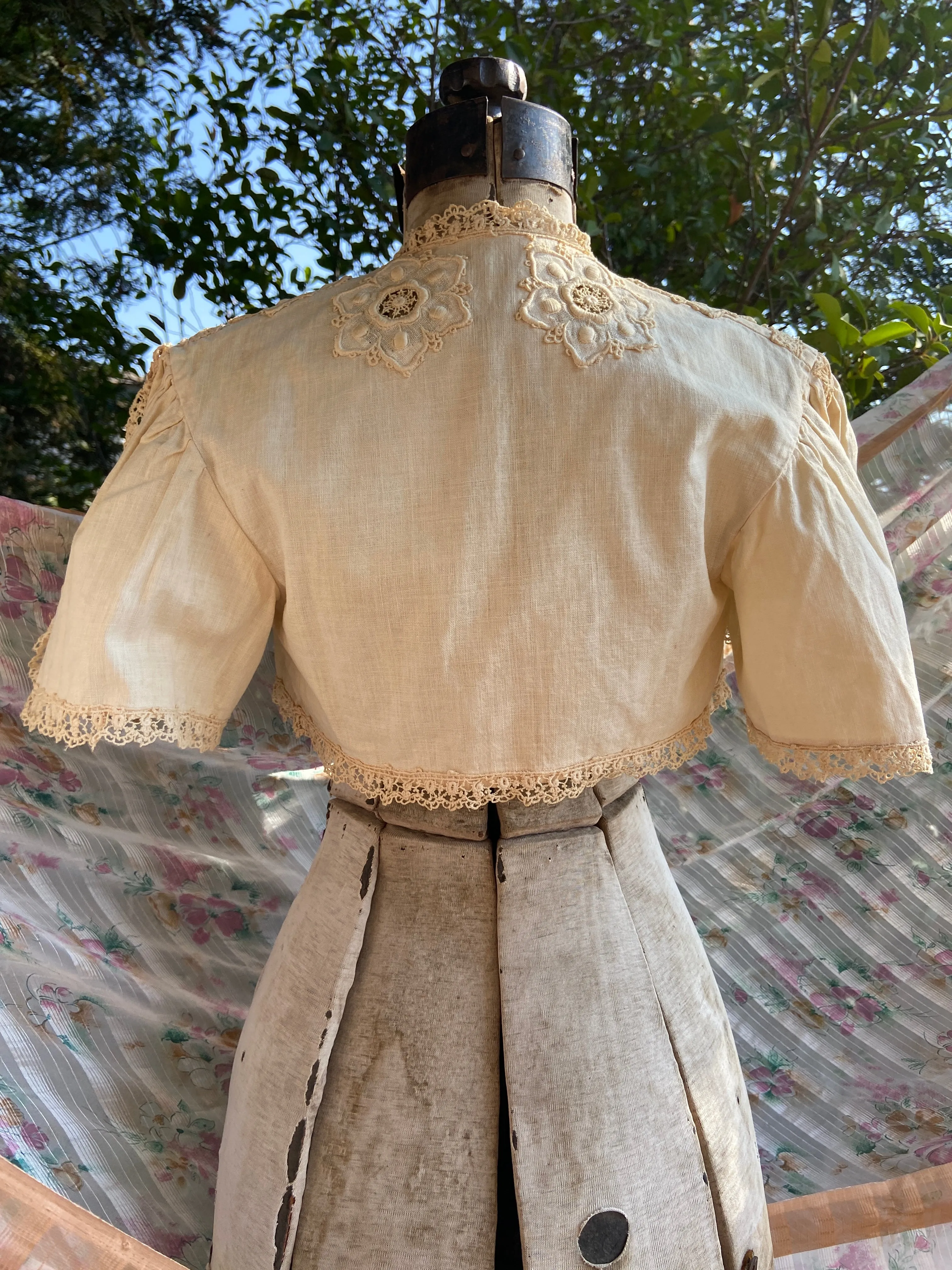Antique Ecru Linen Crochet Lace Bolero