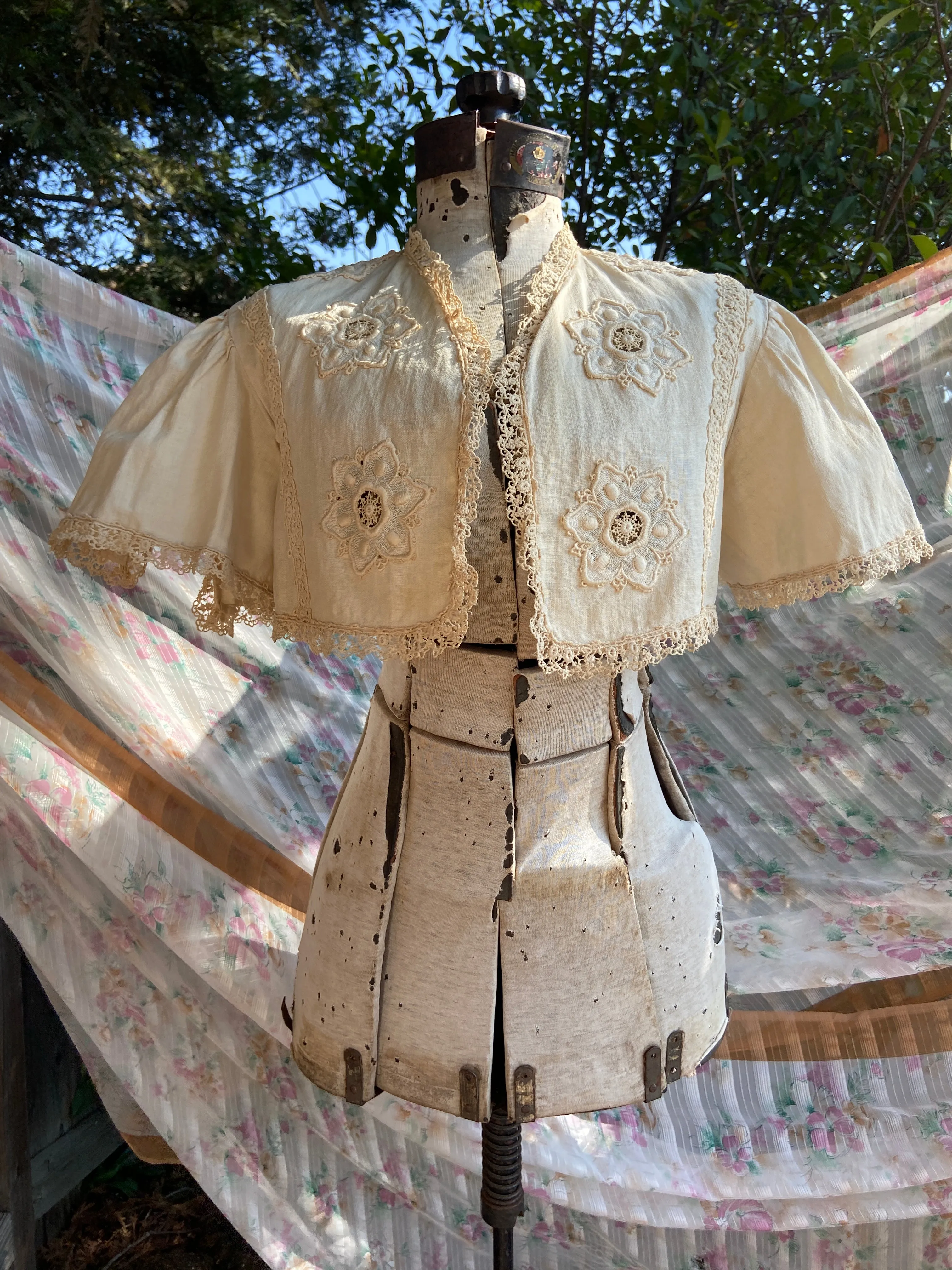 Antique Ecru Linen Crochet Lace Bolero