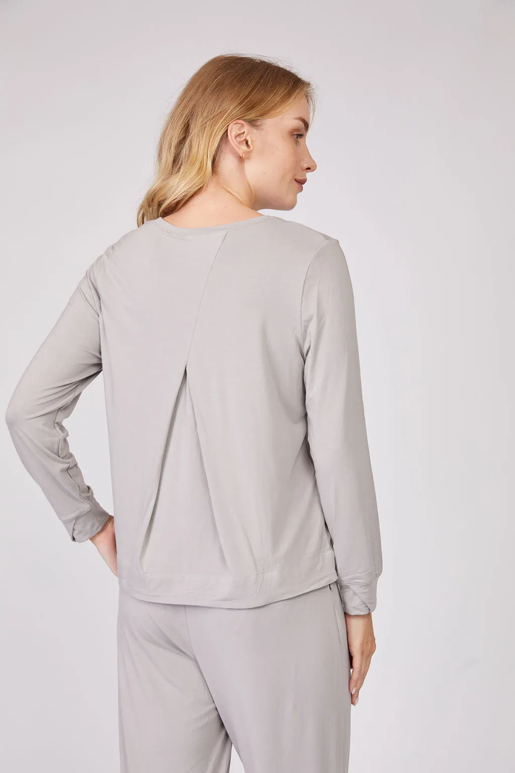 Bamboo Pleated Back Long Sleeve Shirt