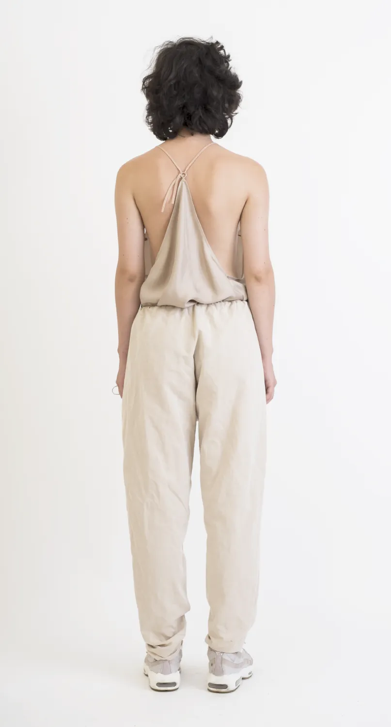 Beige V-carving trousers