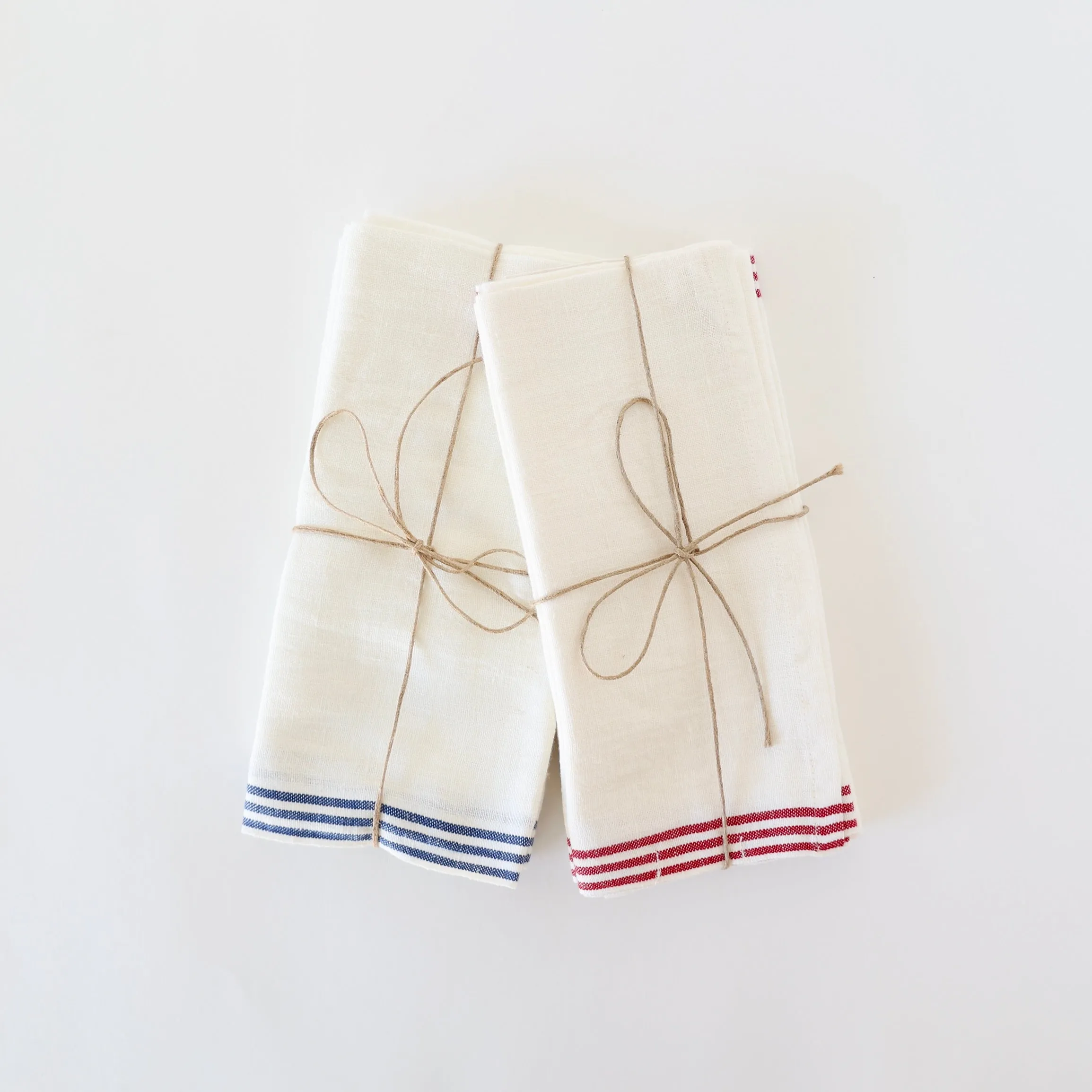Caravan Set of Two Kitchen Towels - Red or Blue
