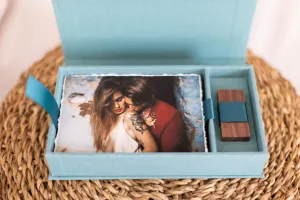 Clamshell Print Box   USB