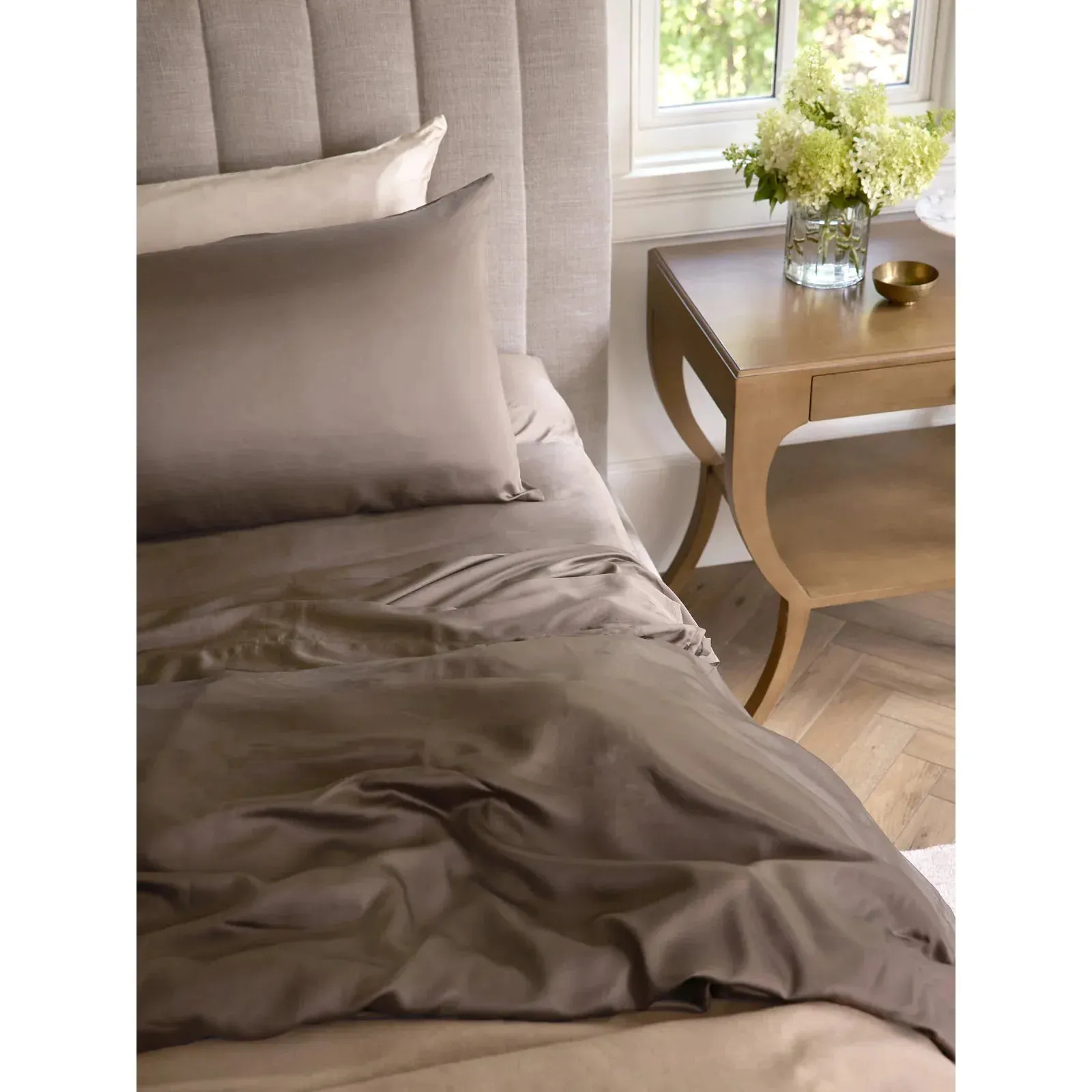 Cozy Earth Bamboo Fitted Sheet Available in Queen and King Sizes