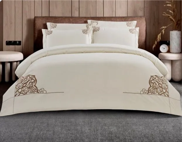 Egyptian Cotton 400 Thread Count Lorena Cream Duvet Cover Set