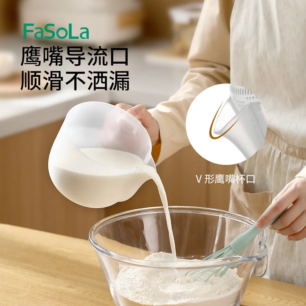 FaSoLa Multifunctional Measuring Cup with Filter in White