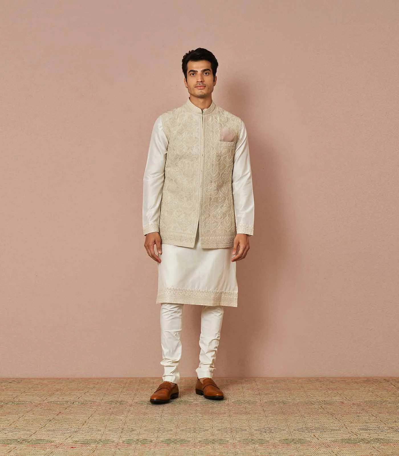 IVORY RAWSILK KIAAN PEARL EMBROIDERED BANDI SET