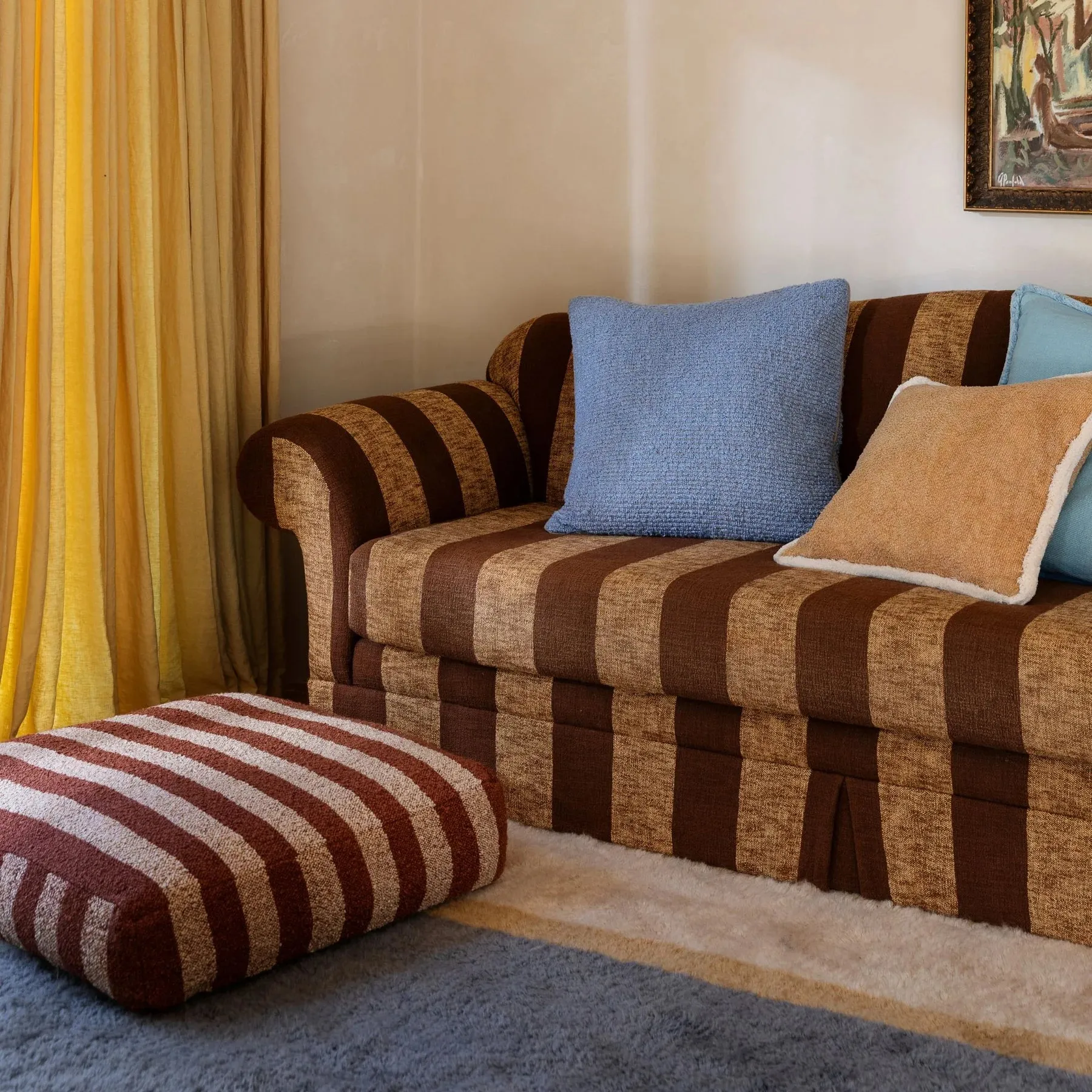 Levan Cushion