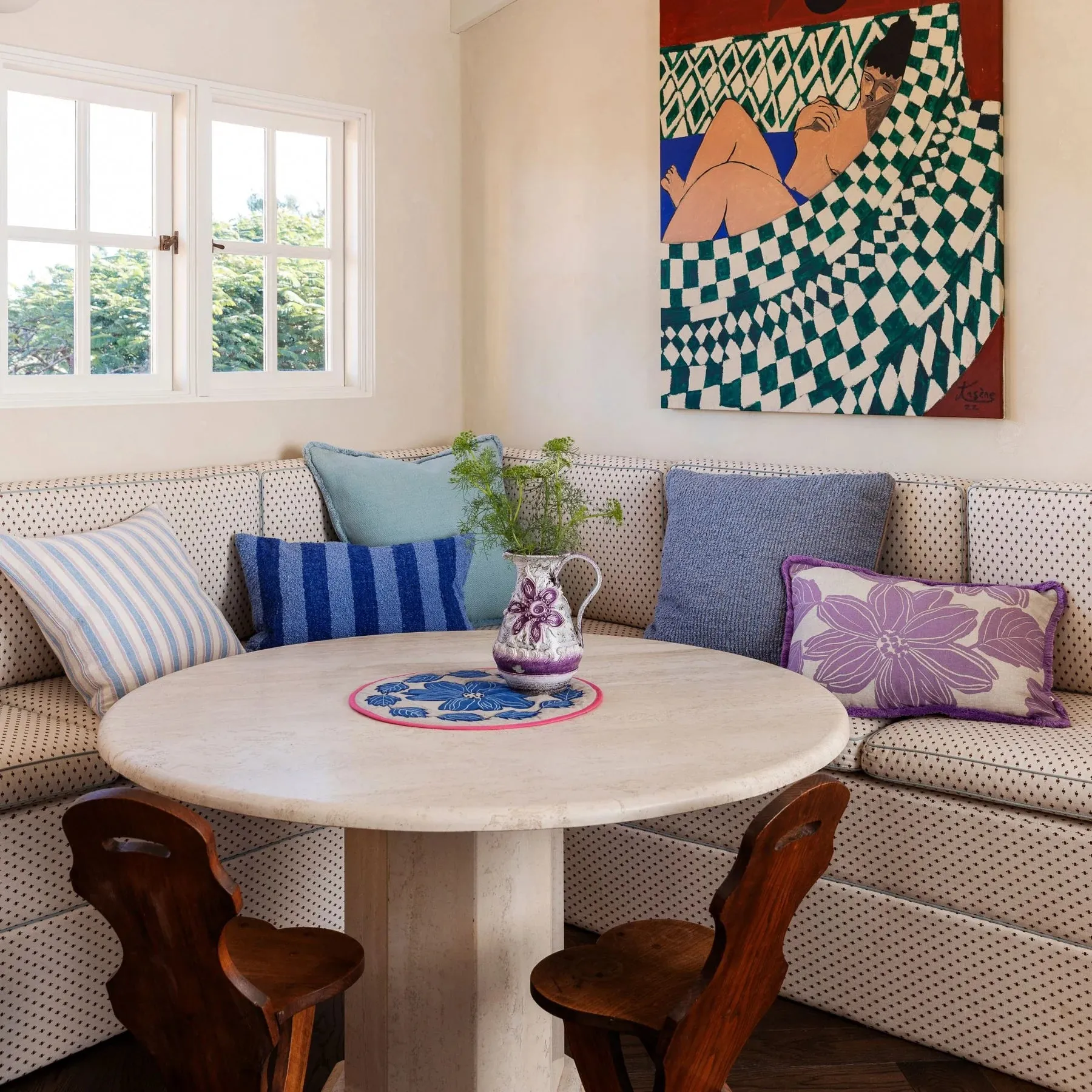 Levan Cushion