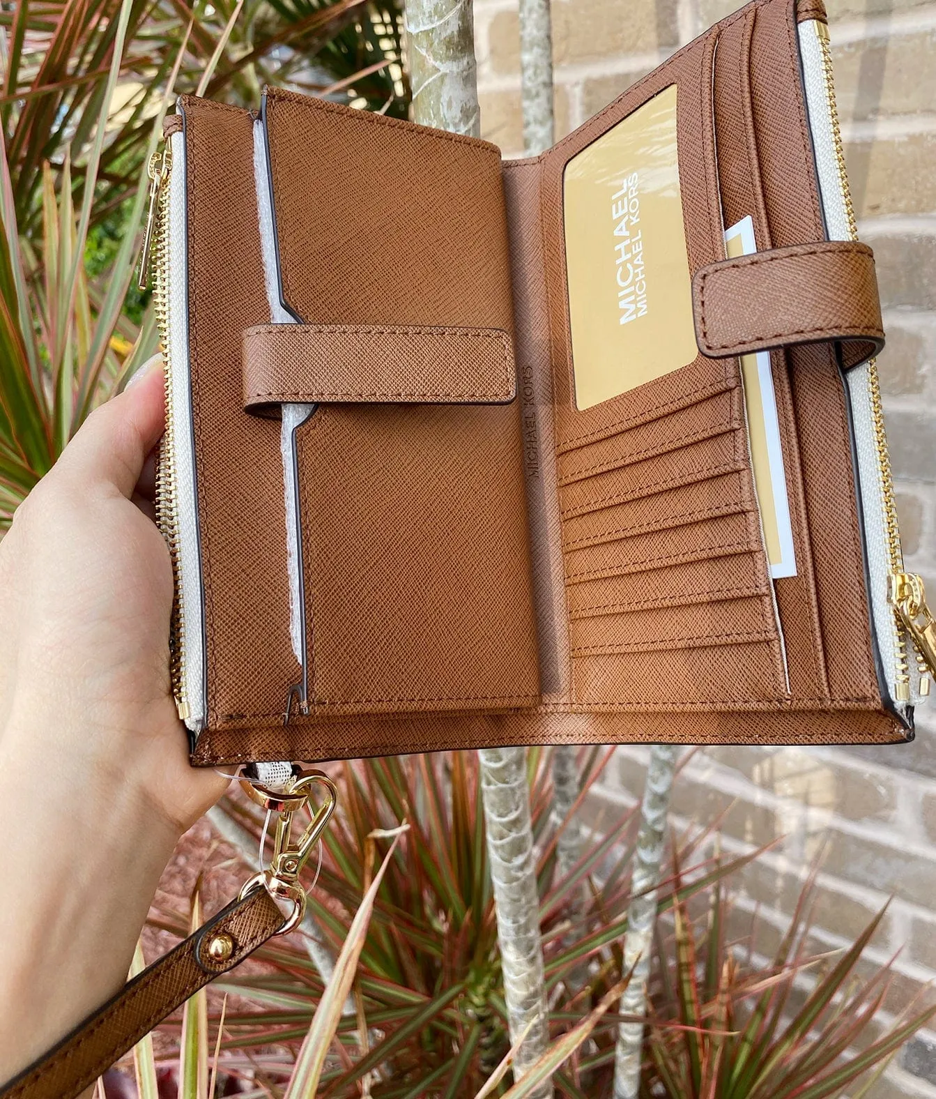 Michael Kors Jet Set Double Zip Wristlet Phone Wallet Vanilla MK
