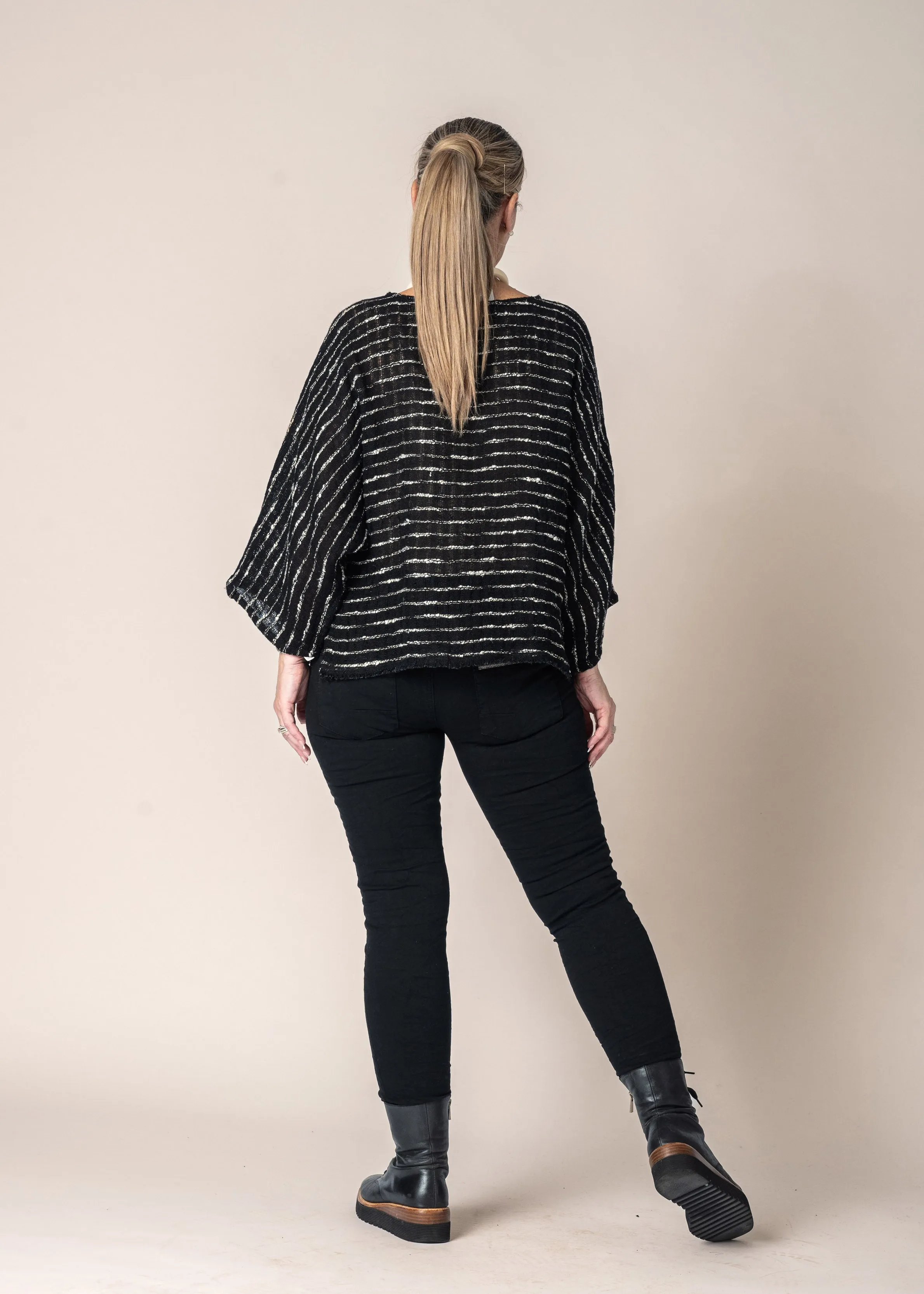 Naida Linen Top in Onyx