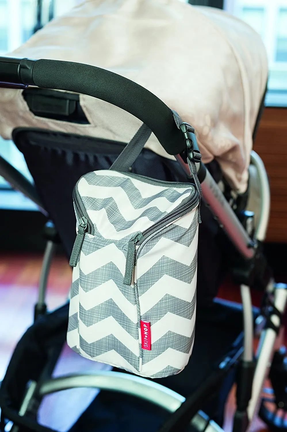 New Skip Hop Insulated Breastmilk Cooler And Double Baby Bottle Bag, Chevron