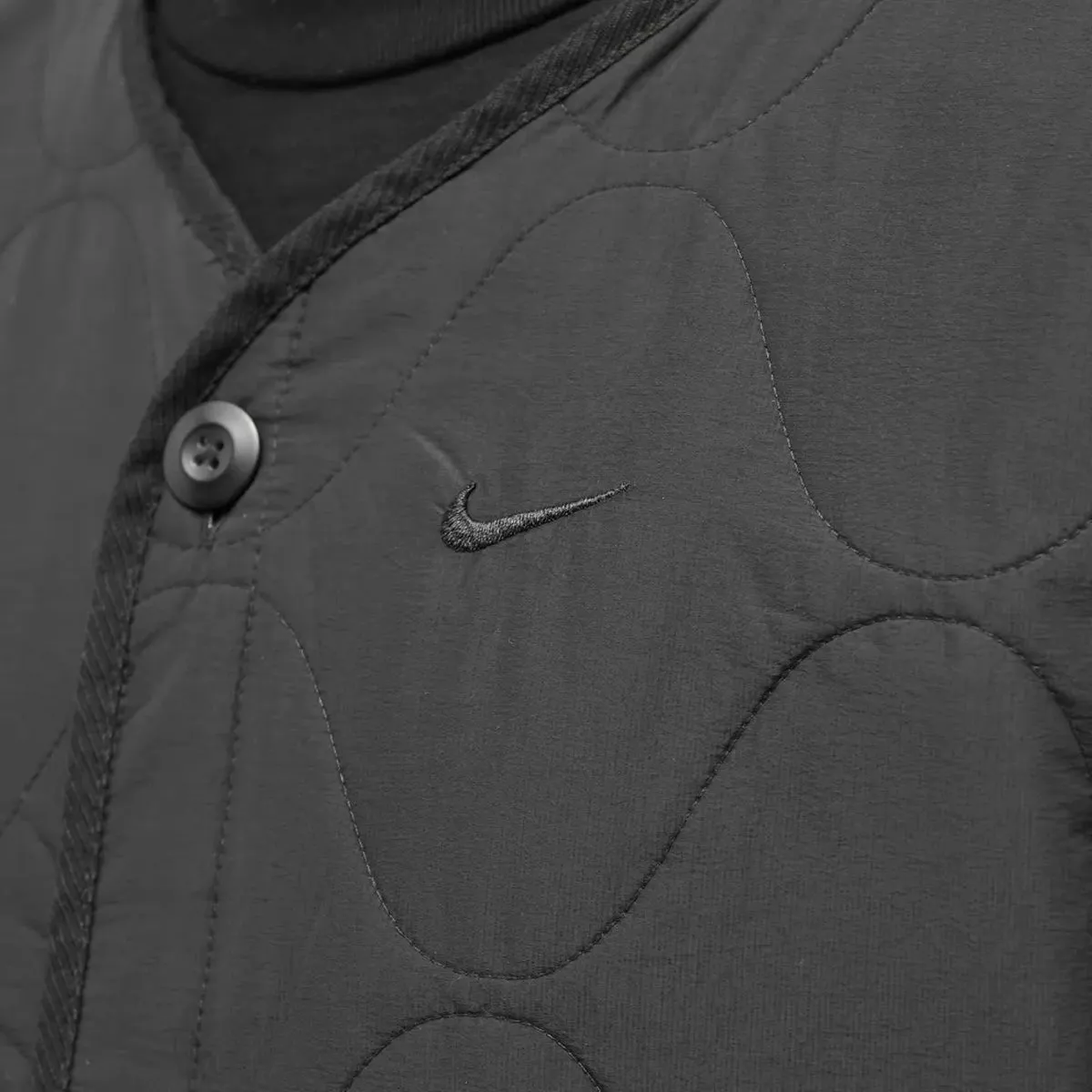 Nike - Woven Insulated Military Vest Black