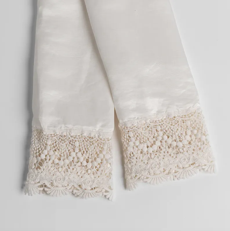 Paloma Pillowcase with Mattine Lace (Single)