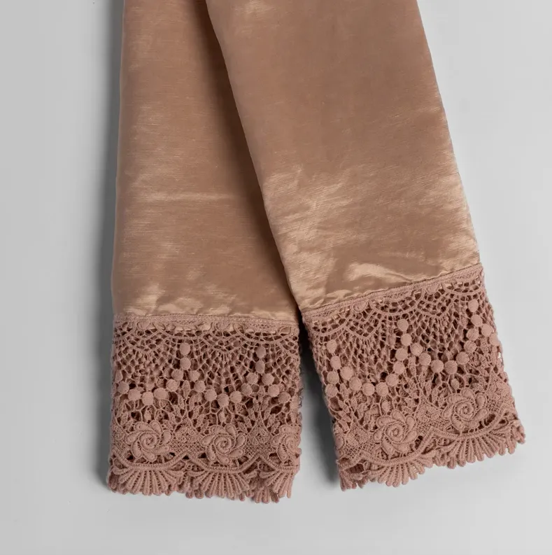 Paloma Pillowcase with Mattine Lace (Single)