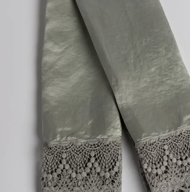 Paloma Pillowcase with Mattine Lace (Single)