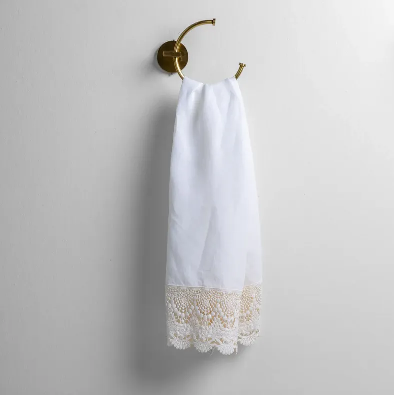 Paloma with Mattine Lace Guest Towel