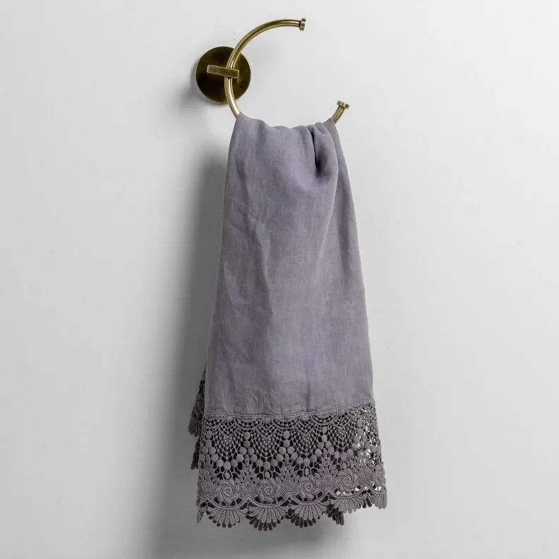 Paloma with Mattine Lace Guest Towel