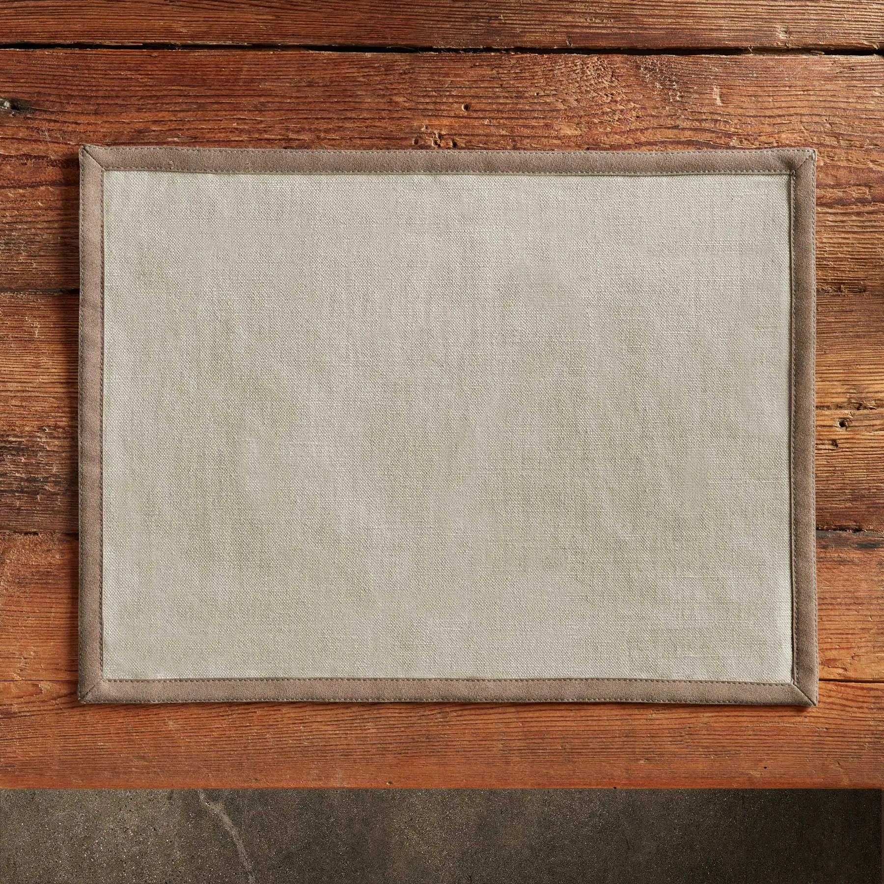 Placemat with Suede Trim - Souris