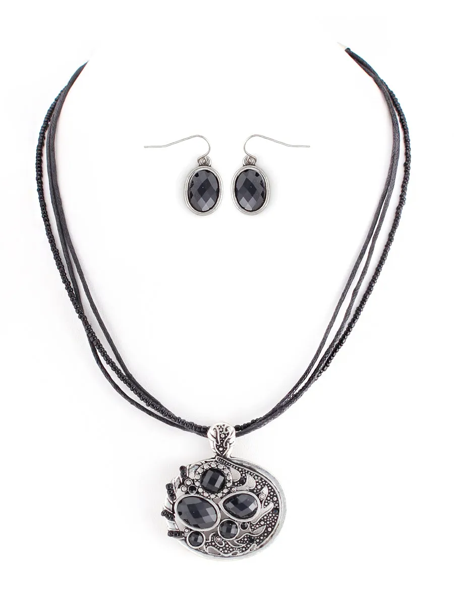 SILVER-BLACK NECKLACE & EARRINGS SET  #ADX6407290 (SHBC7)