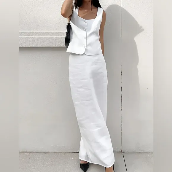 Sleeveless Square Neck Top With Split Maxi Skirt