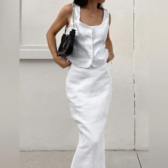 Sleeveless Square Neck Top With Split Maxi Skirt