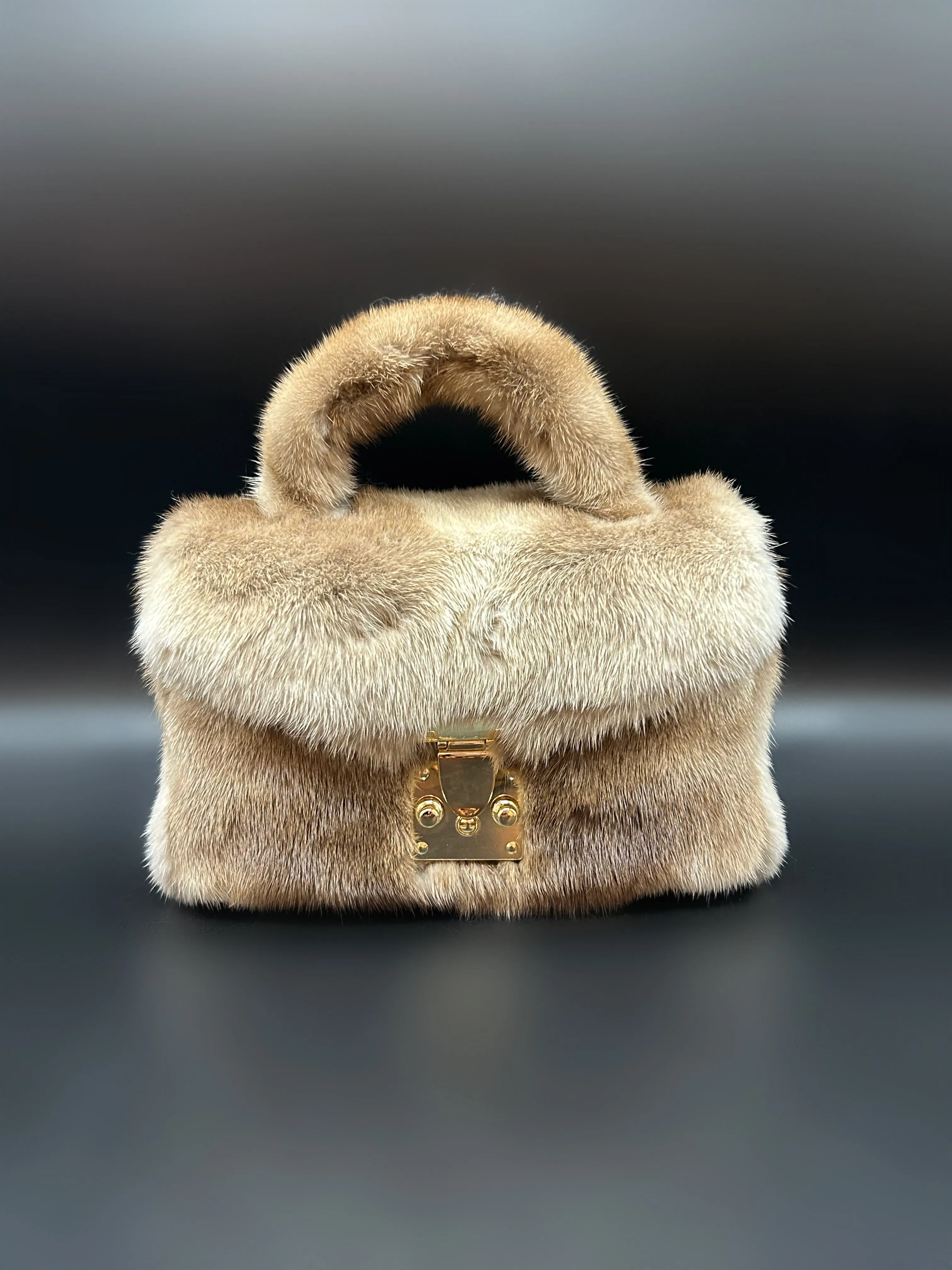 Tan Mink
