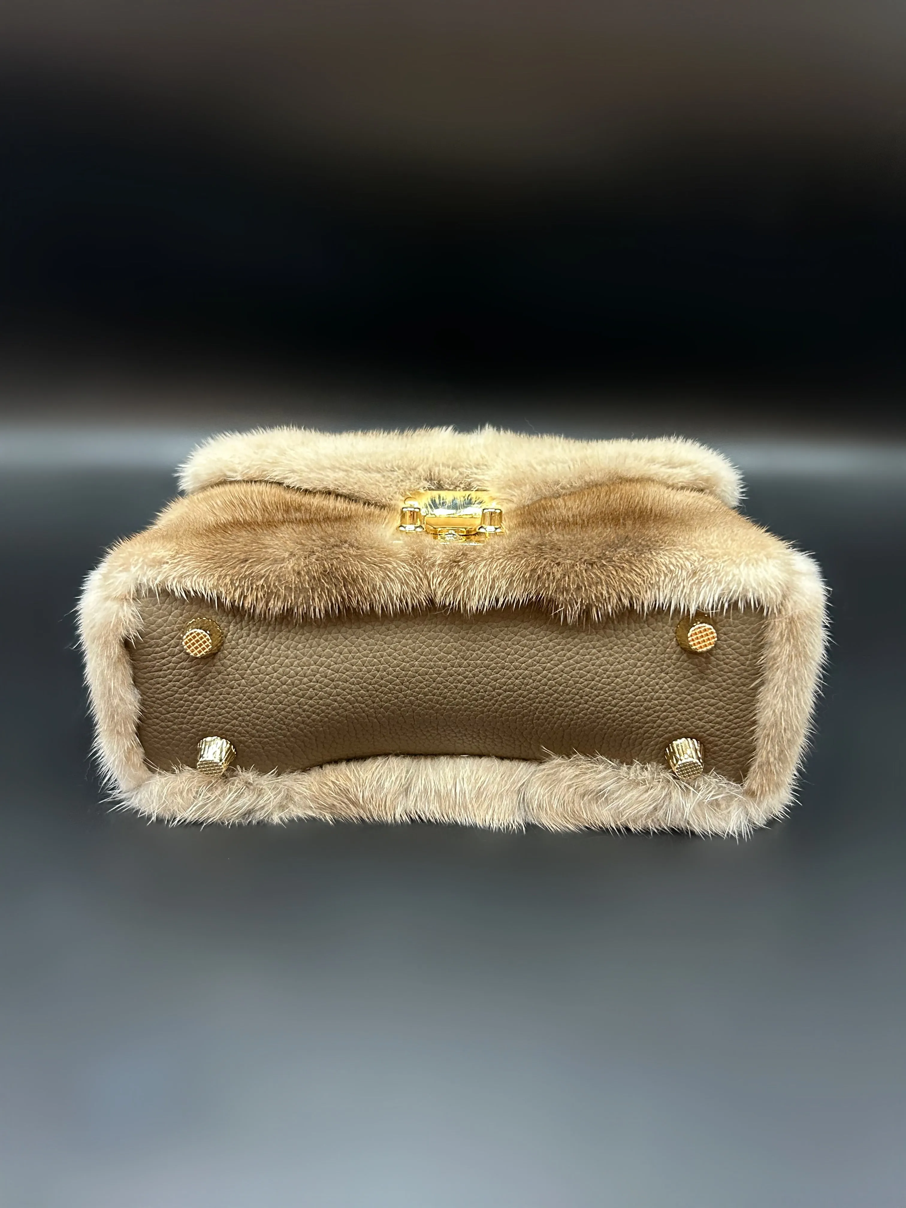 Tan Mink